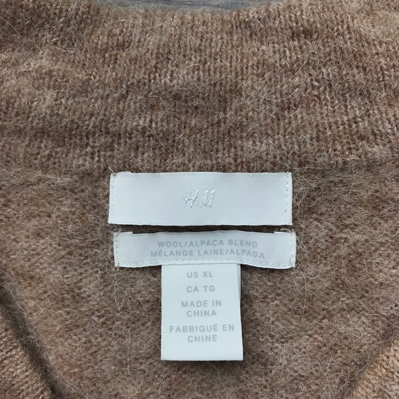 Oversized v-neck wool sweater | sold out everywhere - Picture 6 of 11